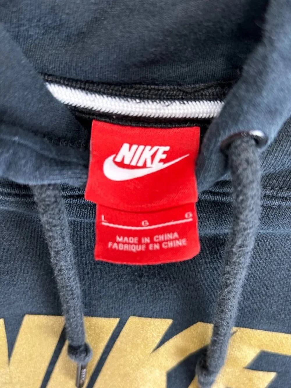 Nike Pullover Hoodie Mens L Black Gold Graphic Logo Drawstring Kangaroo Pockets